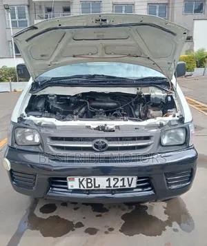 Toyota TownAce 2004 Nyeupe