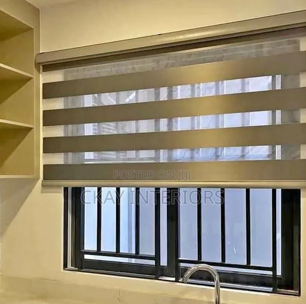 Horizontal Blinds za Madirisha ya Ofisi - 1