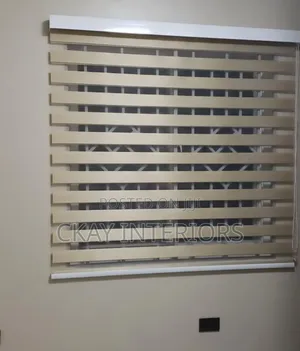 Horizontal Blinds za Madirisha ya Ofisi