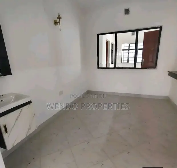 3 Bedroom Ensuite House with SQ in Ngong CBD - 1