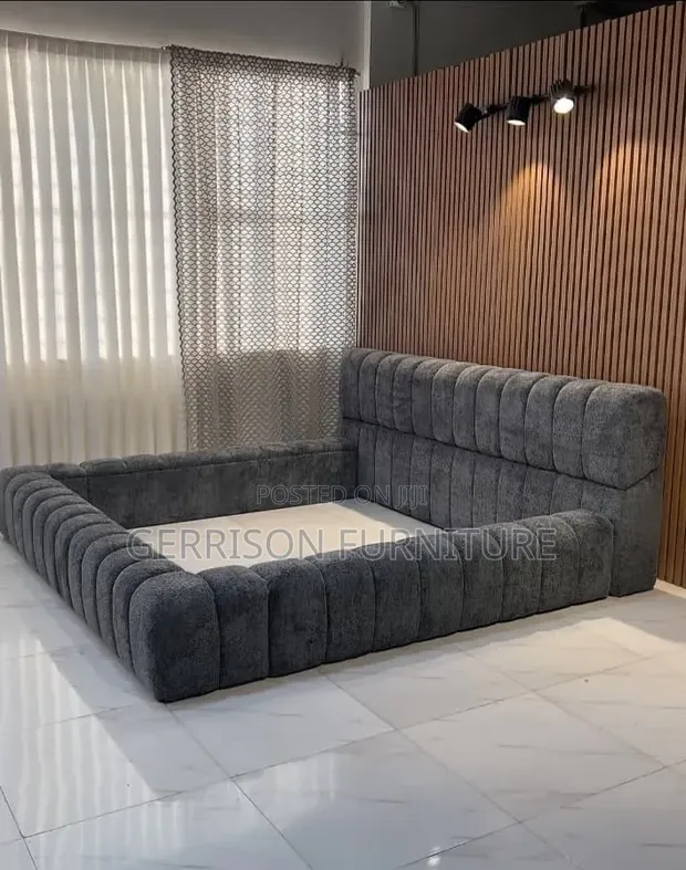 Luxury 5x6 Bubble Bed - Brand New - 1