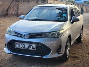 Toyota Corolla Fielder 2016 Nyeupe