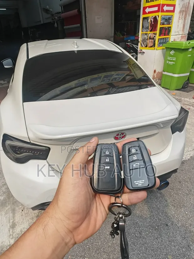 Toyota Corolla Cross Car Key Duplication - 1