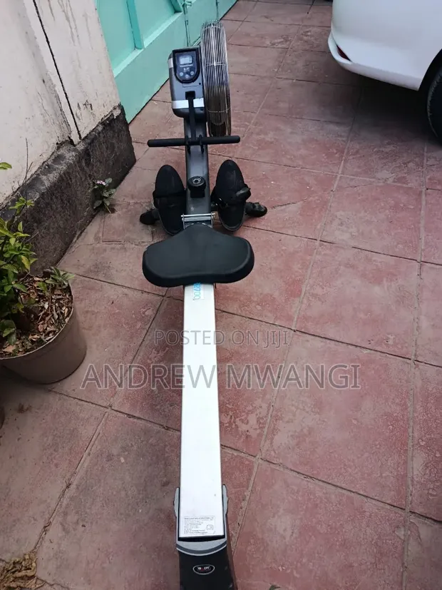 Body Sculpture Rowing Machine (Ex-UK) - 1