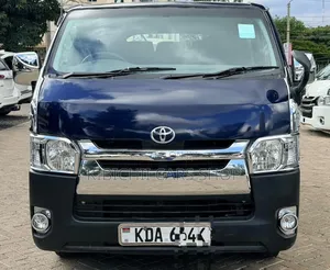 Toyota HiAce 2013 3000cc Diesel Automatic 14 Seater