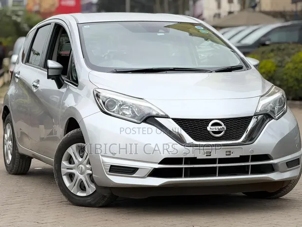 Nissan Note 2019 Silver - 1