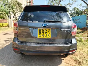 Subaru Forester 2.0XT Premium SUV 2014