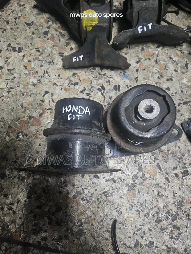 Honda Fit Engine Mounting - 1