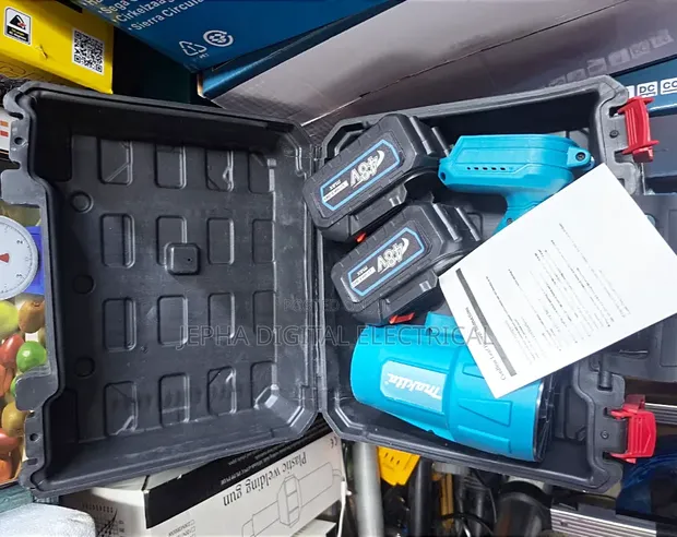 Makita Cordless Blower - 1