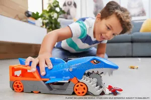 Hot Wheels Shark Chomp Transporter Play-Set