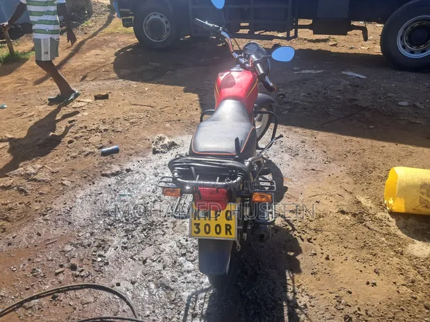Honda XL 125 2021 Nyekundu - 1