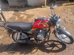 Honda XL 125 2021 Nyekundu