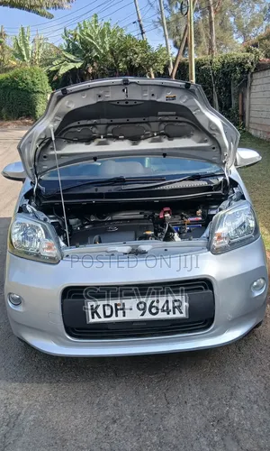 Toyota Porte 2015