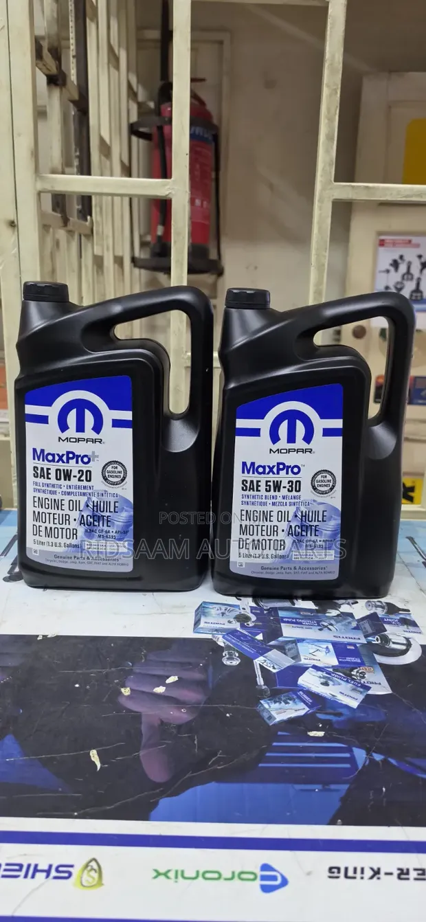Mopar 5W-30/0W-20 Full Synthetic Engine Oil - 1