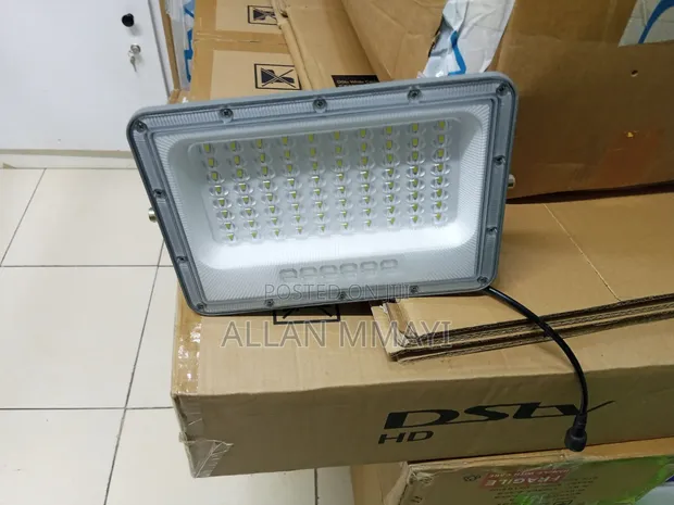 Zonergy Solar Flood Light - Brand New - 1