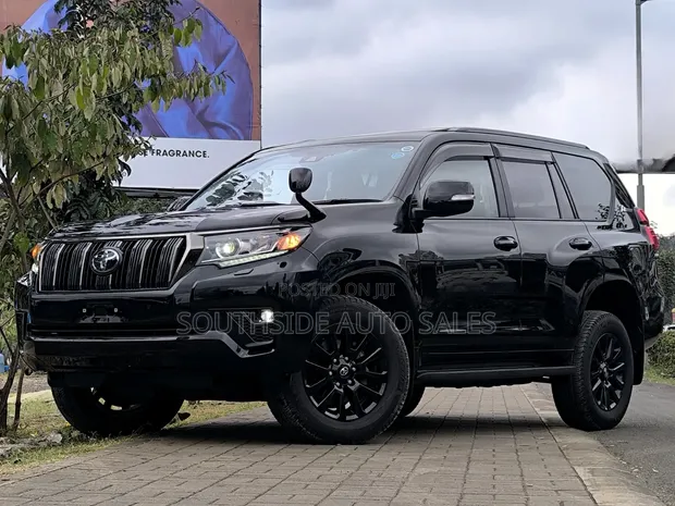 Toyota Land Cruiser Prado 2.8 2022 Black - 1