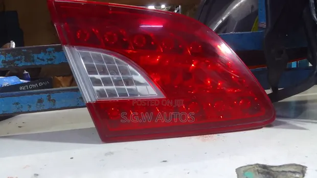 Nissan Sylphy B17 Bootlight (Iliyo tumika) - 1