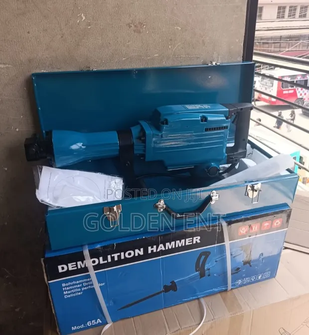 Makita Demolition Breaker / Jackhammer - 1