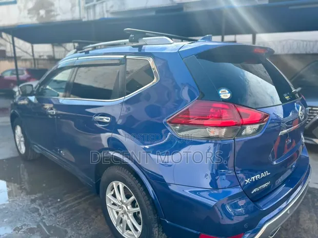 Nissan X-Trail 2.0 Petrol FWD 2019 Blue - 1