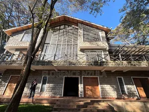 6 Bedroom House for Sale in Hardy, Karen