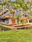 6 Bedroom House for Sale in Hardy, Karen - 2