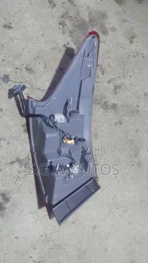 Ex-Japan Nissan Sylphy B17 Taillight