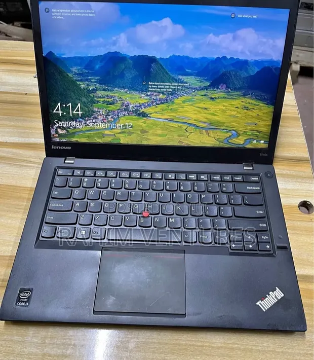 Laptop Lenovo ThinkPad T440s - Core i5, 8GB RAM, 256GB SSD - 1