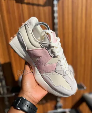 New Balance 327 “Pink” Sneakers