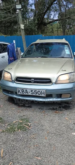 Subaru Legacy Wagon 2002 Dhahabu