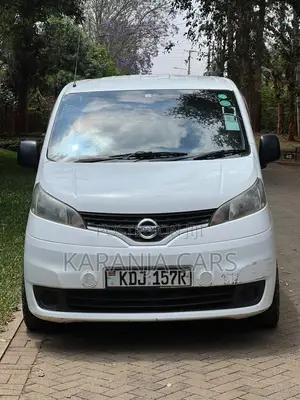 Nissan NV200 2015 Nyeupe