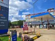 Mali ya Biashara na Kituo cha Petroli, Baa na Mgahawa - 1