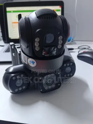 Kamera ya Nje ya 4G SIM yenye Lensi Tatu na Kuchaji kwa Jua