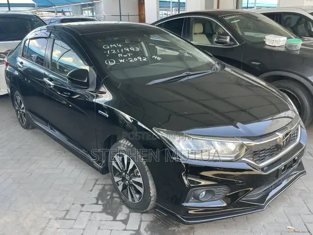 Honda Grace 1.5 Hybrid FWD 2020 Black - 1