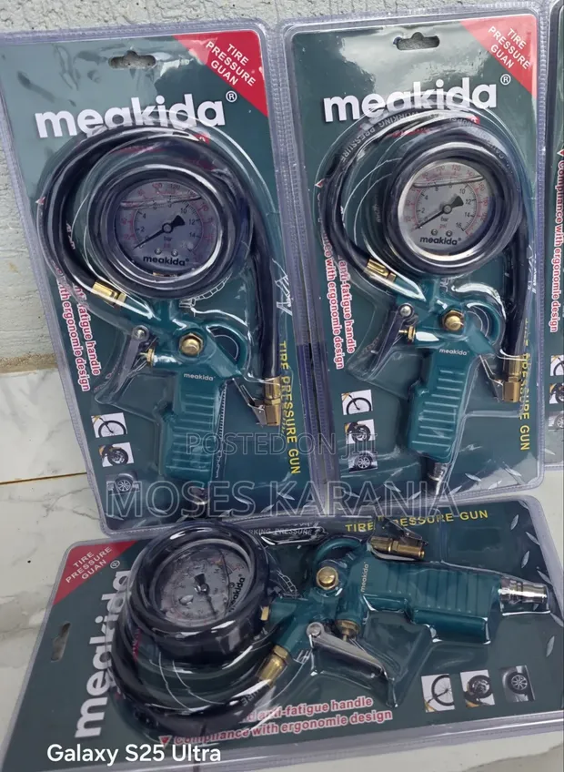 Meakida Pneumatic Tire Inflating Gun with Pressure Gauge - 1