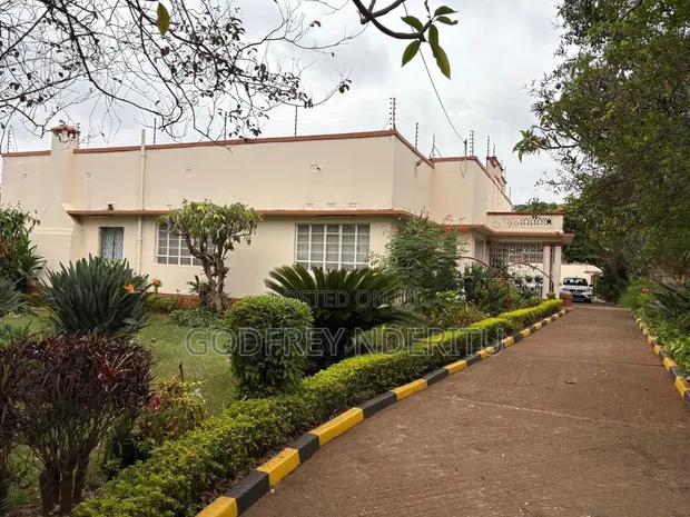 Furnished 10-Bedroom Bungalow in Section 9, Thika for Sale - 1