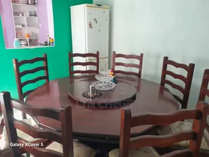 Meza ya Chakula (Inaketi Watu 8)