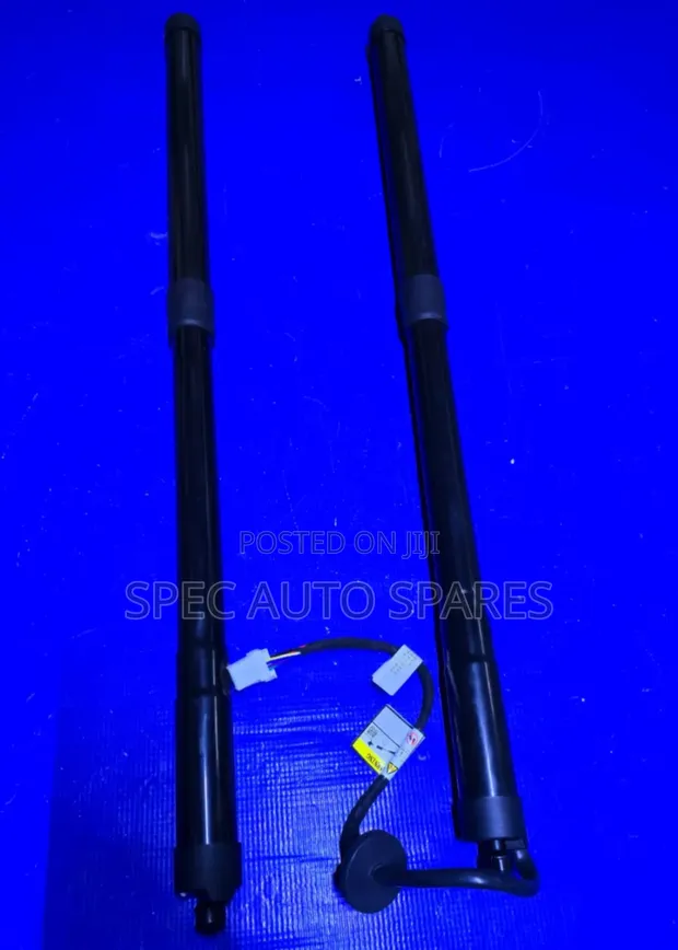 Electric Boot Shocks for Honda CR-V (2017-2020) - 1