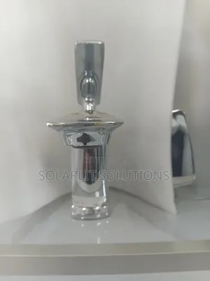 Modern Chrome Single-Handle Bathroom Basin Mixer Tap