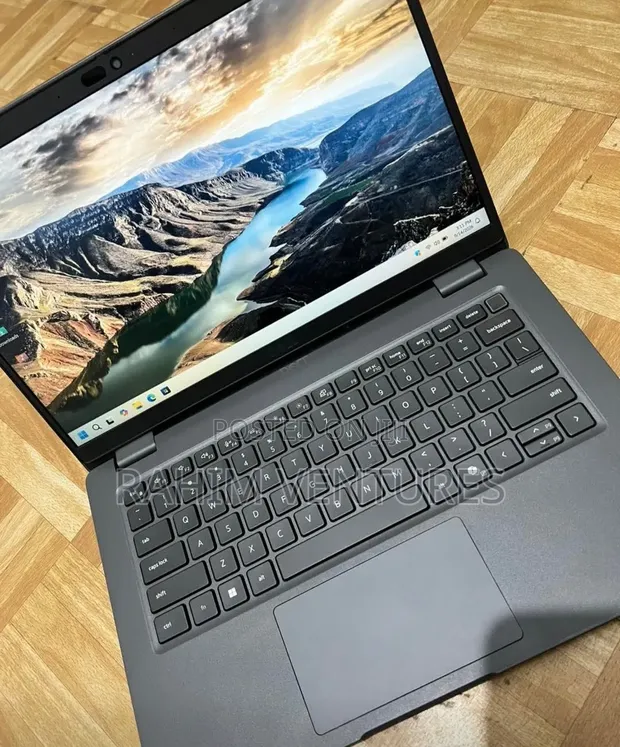 Dell Latitude 14 3450 Laptop - Core i5, 8GB RAM, 256GB SSD - 1