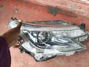 Toyota Mark X GRX130 Headlight (2015 Model) - Xenon