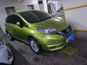 Nissan Note e-Power 2015 Green