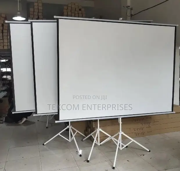 Tripod Projector Screen 80"x80" (200cm x 200cm) - 1