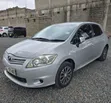 Toyota Auris 2010 Nyeusi - 3