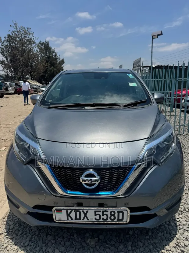 Nissan Note 1.2 Hybrid 2018 Kijivu - 1