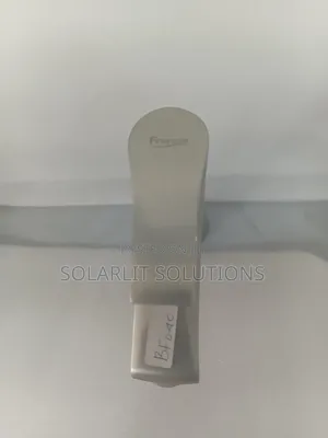 Frencia BF040 Faucet ya Beseni ya Bafu ya Kishikio Kimoja - Brushed Nickel