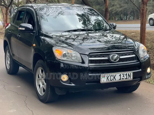Toyota RAV4 2010 Nyeusi - 1