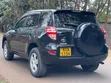 Toyota RAV4 2010 Nyeusi - 4