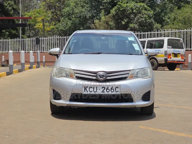 Toyota Axio 2012 Silver - 1