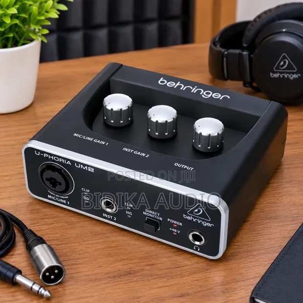 Behringer U-Phoria UM2 USB Audio Interface - 1