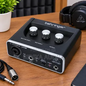 Behringer U-Phoria UM2 USB Audio Interface